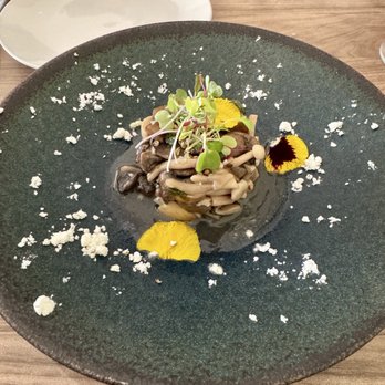 El Cielo - Mixed mushrooms tapa (vegan-friendly) - Tapas Bars Near Me - Honolulu, Hawaii
