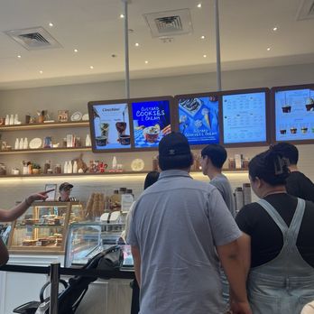 Bacio Di Latte - Inside - Ice Cream & Frozen Yogurt Near Me - San Jose, California