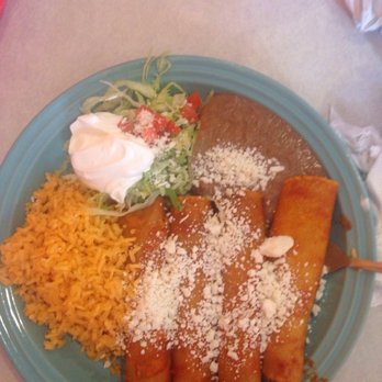 El Jacalito - Chicken Enchiladas - Mexican Near Me - Clinton, North Carolina El Jacalito - Chicken Enchiladas - Mexican Near Me - Clinton, North Carolina