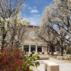 Karen of Santa Fe Walking Tours