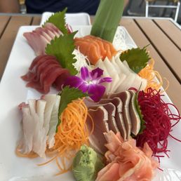 YUMI SUSHI BAR - Updated October 2025 - 222 Photos & 118