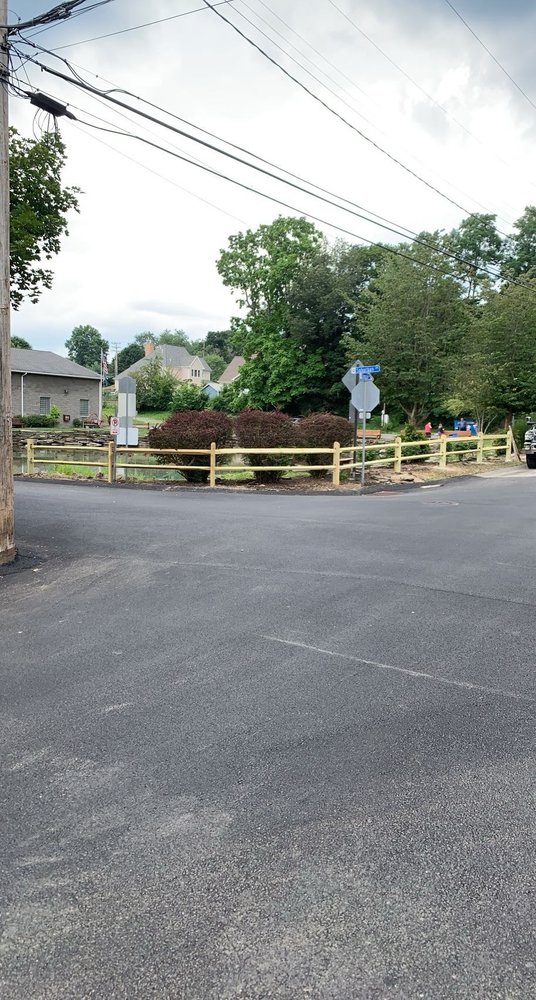 Crewl's Landscaping - tree service in Sturgeon, PA