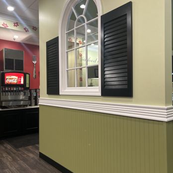 Chicken Salad Chick - Inside - Southern Near Me - Pearland, Texas