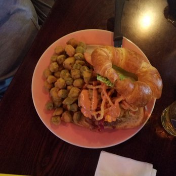 Black Bear Tavern - Ultimate Burger #ATLBURGERWEEK - Sports Bars Near Me - Atlanta, Georgia Black Bear Tavern - Ultimate Burger #ATLBURGERWEEK - Sports Bars Near Me - Atlanta, Georgia