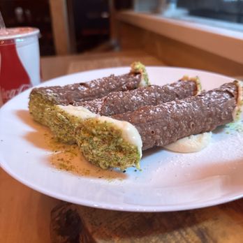Old School Pizzeria - Cannoli - Pizza Near Me - North Las Vegas, Nevada Old School Pizzeria - Cannoli - Pizza Near Me - North Las Vegas, Nevada