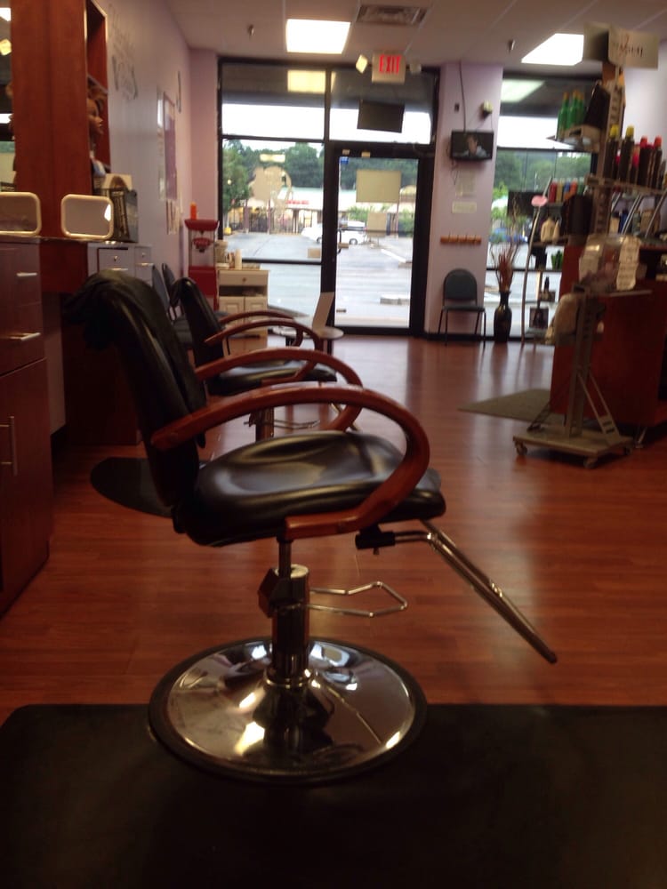 MIRROR IMAGE CUTS & STYLES Updated September 2024 208 Yost Blvd