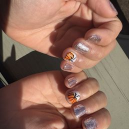 Did my daughter's nails as a treat! Thanks Janelle! Did my daughter's nails as a treat! Thanks Janelle!