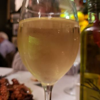 La Scarola - Chardonnay - Italian Near Me - Chicago, Illinois La Scarola - Chardonnay - Italian Near Me - Chicago, Illinois