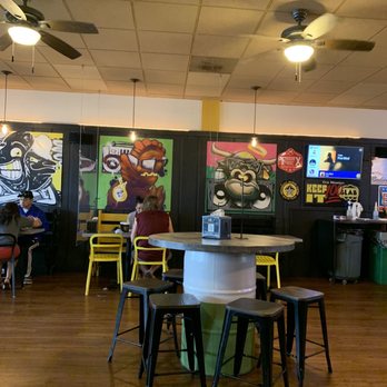Stack City BBQ & Beer - Dining room - Barbeque Near Me - Austin, Texas Stack City BBQ & Beer - Dining room - Barbeque Near Me - Austin, Texas