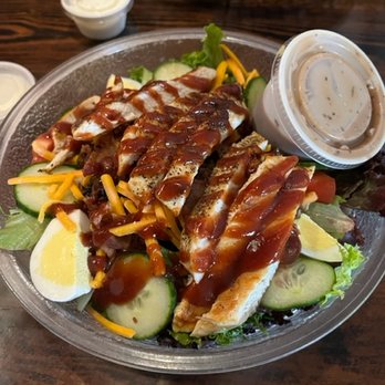 Apex Wings - Carolina Salad with balsamic dressing - Chicken Wings Near Me - Apex, North Carolina Apex Wings - Carolina Salad with balsamic dressing - Chicken Wings Near Me - Apex, North Carolina