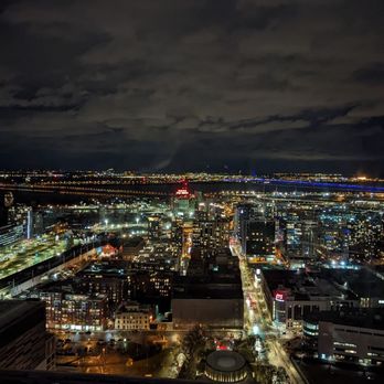 Montreal Marriott Chateau Champlain - Hotels Near Me - Montreal, Quebec