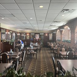 Town Pump Restaurant & Lounge - Inside
