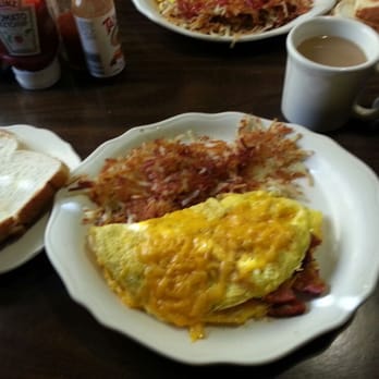 Four Corners - Not on the menu but I requested a linguica omelette and they made as requested, no extra charge.  I am a regular point forward. - Burgers Near Me - Tracy, California