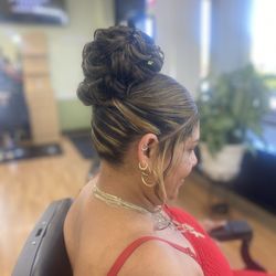 Pretty Salon & Barbershop - Up do by yaneth