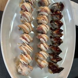 Superman Roll (Eel) on the right, LV Tuna roll on the left. Absolutely delicious!!!