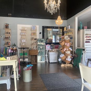Laurel Richards - Inside - Hair Salons Near Me - Ajax, Ontario