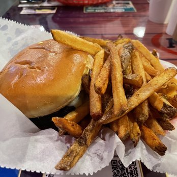 Foster's Grille - Olde Fashioned Charburger - Burgers Near Me - Alexandria, Virginia Foster's Grille - Olde Fashioned Charburger - Burgers Near Me - Alexandria, Virginia