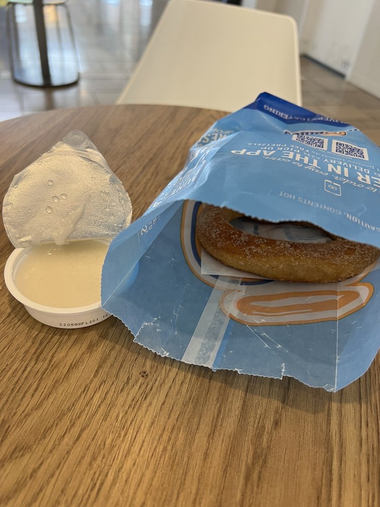 AUNTIE ANNE’S 8000 W Broward Blvd, Plantation, Florida Pretzels