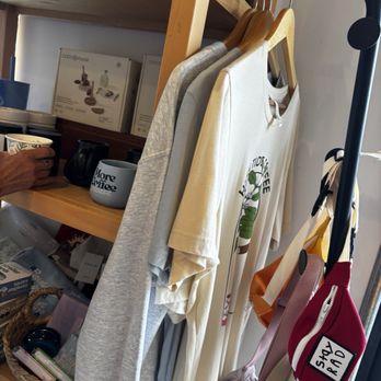 High Tide Coffee - Coffee Roasteries Near Me - Oceanside, California