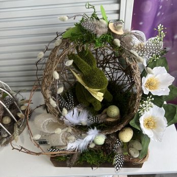 Sparrow Floral Designs - Floral Designers Near Me - Algonquin, Illinois