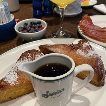 Sadelle's - French Toast, Side of Bacon and Mimosa - Breakfast & Brunch Near Me - Las Vegas, Nevada