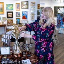 Pacesetter Gallery - We opened the gallery to create an inspiring collection of Mississippi art and gifts so you can support local in an easy fun way!