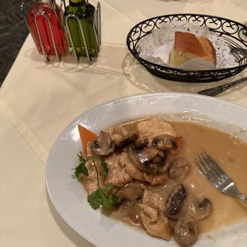 E & V Restaurant - Chicken Marsala - Italian Near Me - Paterson, New Jersey