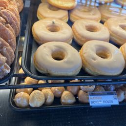 So gross! I alerted staff of the bee in their donut case and they did nothing about it. 0 reaction. Look at it sitting on that donut. So gross! I alerted staff of the bee in their donut case and they did nothing about it. 0 reaction. Look at it sitting on that donut.