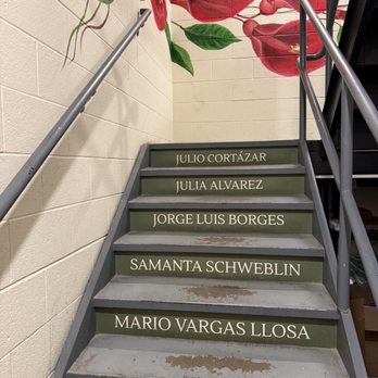 Flor - Attention to detail in the stairwell - Coffee & Tea Near Me - Washington, DC, District of Columbia