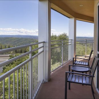 Hotel Vista Sierra - Hotels Near Me - Auburn, California Hotel Vista Sierra - Hotels Near Me - Auburn, California