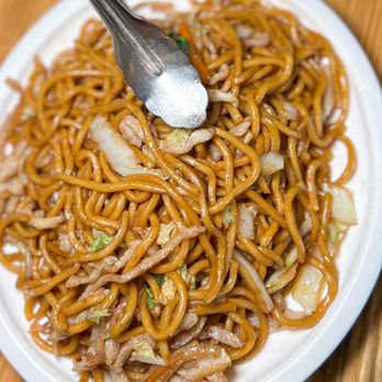 Chef Jiang - Chicken Lo Mein - Chinese Near Me - Farmington, Connecticut