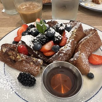 Caffe Central - Berry Brioche French Toast - Coffee & Tea Near Me - Burlingame, California Caffe Central - Berry Brioche French Toast - Coffee & Tea Near Me - Burlingame, California