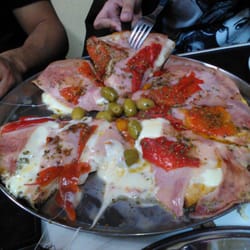 Pizzería Víctor - Grande de jamón y morrones.