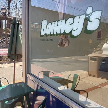 Bonney's - Tapas/Small Plates Near Me - Metuchen, New Jersey