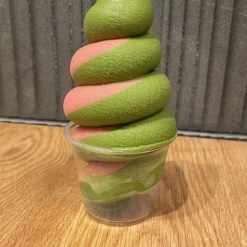 Bôn Tea House - Matcha strawberry swirl - Cafes Near Me - Centreville, Virginia Bôn Tea House - Matcha strawberry swirl - Cafes Near Me - Centreville, Virginia