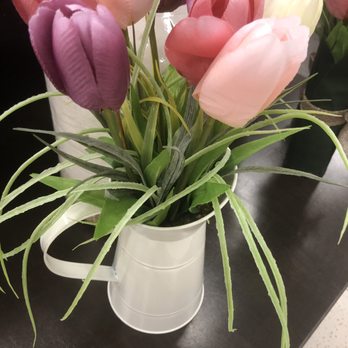 Pier 1 - Flower - Furniture Stores Near Me - Richmond, Texas