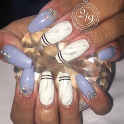 2.1.9 Nail Studio
