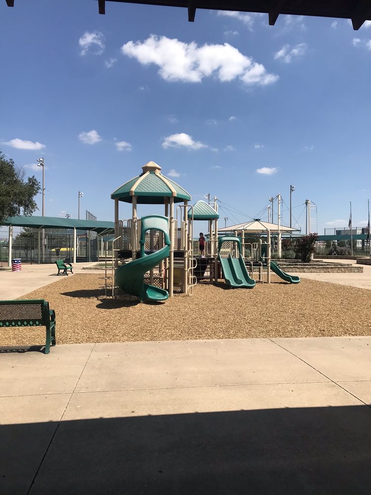 THE COLONY FIVE STAR COMPLEX Updated September 2024 23 Photos & 10