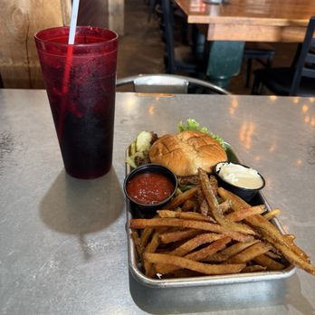 The Dive - The Dive Burger - Pop-Up Restaurants Near Me - Sioux Falls, South Dakota The Dive - The Dive Burger - Pop-Up Restaurants Near Me - Sioux Falls, South Dakota
