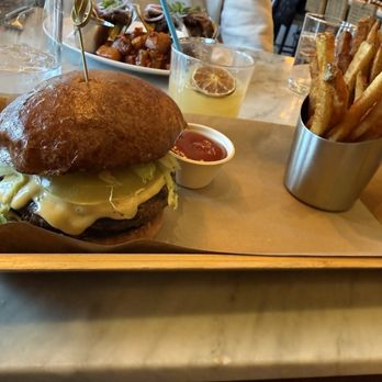 Eastend - Burger - New American Near Me - Greenwich, Connecticut Eastend - Burger - New American Near Me - Greenwich, Connecticut