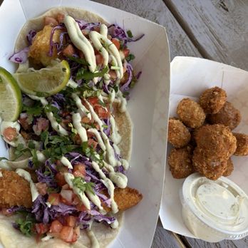 Deckhand Dave's Fish Tacos - Taco sampler & salmon tots - Food Trucks Near Me - Juneau, Alaska