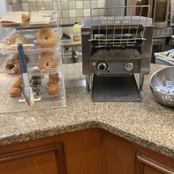 Grand Colonnade Restaurant - Bread station