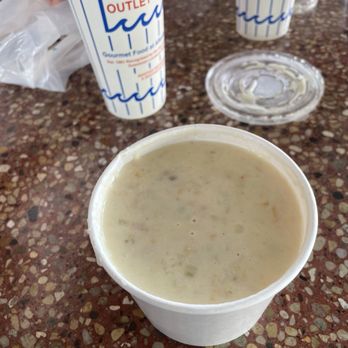 Fisherman's Outlet - Clam Chowder - Seafood Markets Near Me - Los Angeles, California