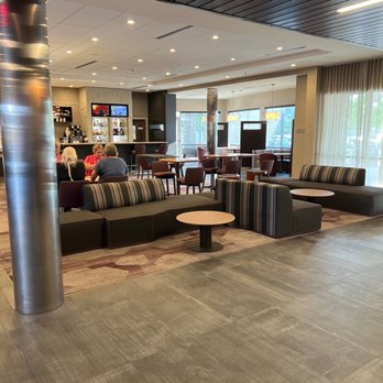 Courtyard by Marriott Houston Intercontinental Airport - Hotels Near Me - Houston, Texas