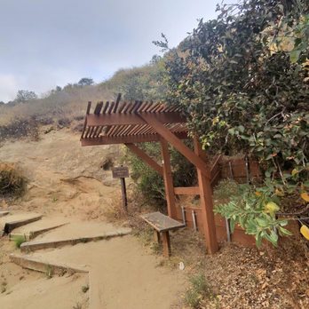 Oak Canyon Nature Center - Parks Near Me - Anaheim, California