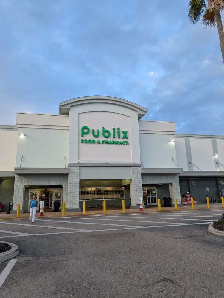 Publix Super Markets Logo