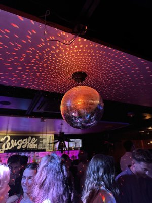Wiggle Room by null