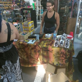 Peace Pipe - 420 - Tobacco Shops Near Me - Oakland Park, Florida
