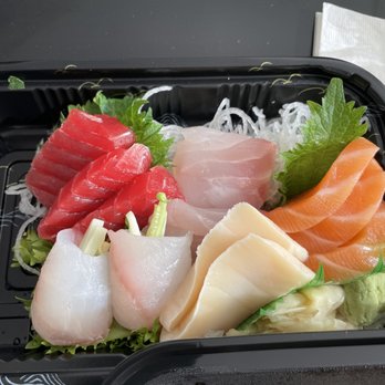 Ari Sushi - Sashimi Lunch Special - Sushi Bars Near Me - New York, New York