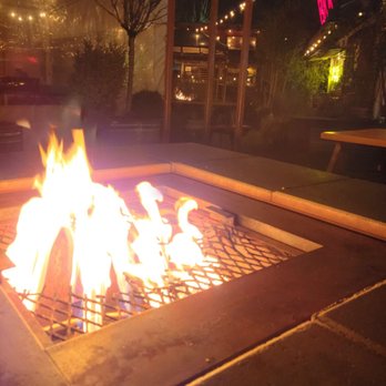 Cartopia Food Carts - Food Trucks Near Me - Portland, Oregon